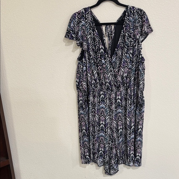 Torrid Size 3  Multicolor Chevron Patterned Romper EUC - Picture 1 of 5
